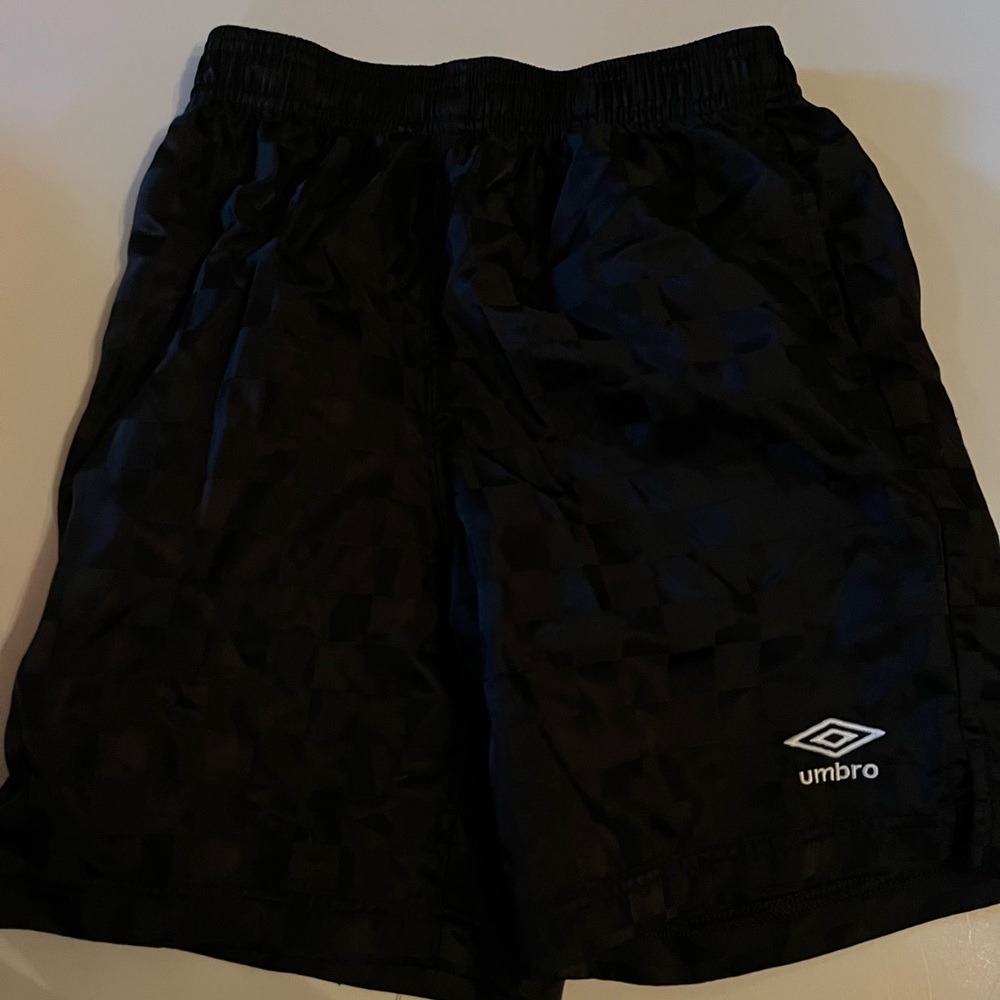 Boys medium Umbro soccer shorts
